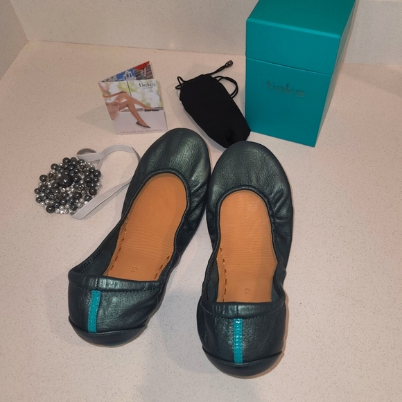 Tieks | Shoes | Bnib Tieks Tahitian Pearl Black Friday 22 Release | Poshmark